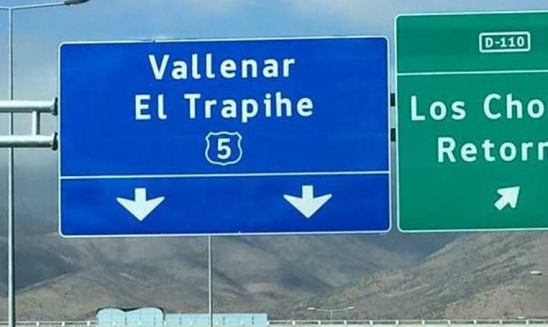 Detectan error ortográfico en señalética de autopista entre La Serena y Vallenar