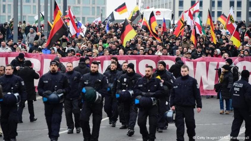 Berlín: ultraderechistas marcharon en contra de Merkel y refugiados