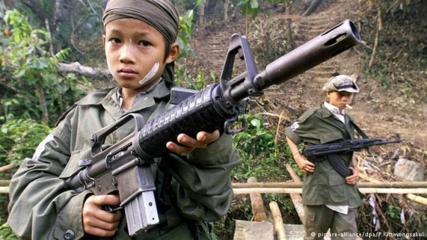 Birmania aún emplea a niños soldados