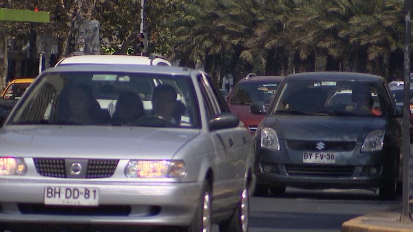 Crece el parque automotor: La historia de cómo Chile se llenó de automóviles
