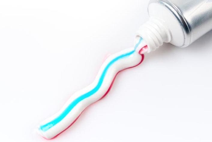 Seis increíbles usos para la pasta de dientes