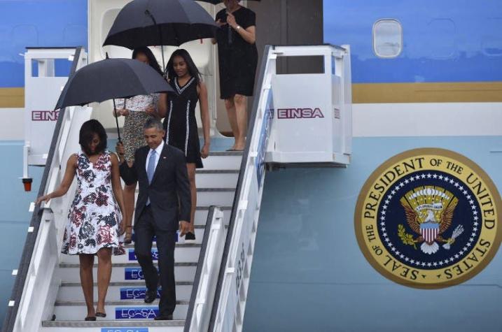 Barack Obama llega a Cuba y recorre La Habana Vieja en histórica visita