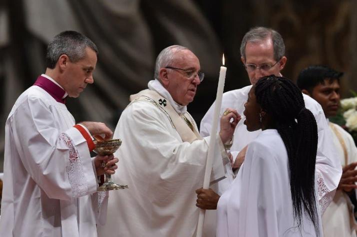El Papa llama a cristianos a portar esperanza, sin ser "prisioneros de sí mismos"