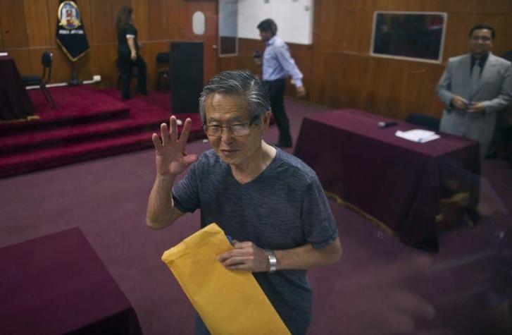 Fujimori retorna a prisión tras recibir alta médica en Perú