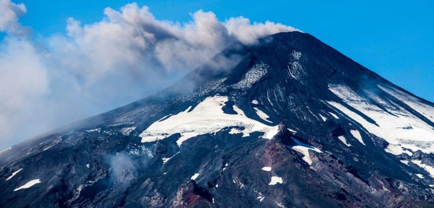 Usuarios registran actividad de volcán Villarrica