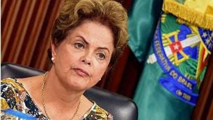 Doce horas de debates en primera sesión de comisión sobre el "impeachment" a Rousseff