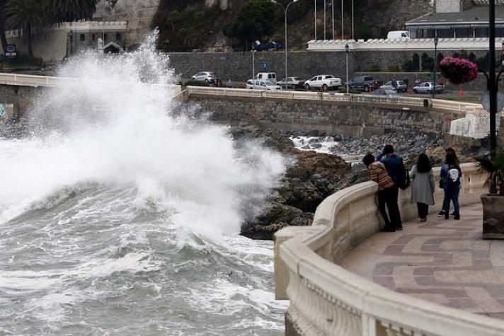 Armada anuncia fuertes marejadas en las costas chilenas para este fin de semana
