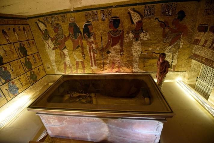 ¿Nefertiti dentro de la tumba de Tutankamón?: los expertos mantienen el suspenso