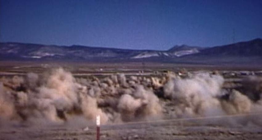 [VIDEO] El increíble cráter provocado por una bomba nuclear subterránea