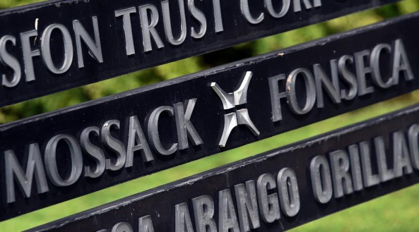Allanan local de abogados panameños vinculados a "Panama Papers"