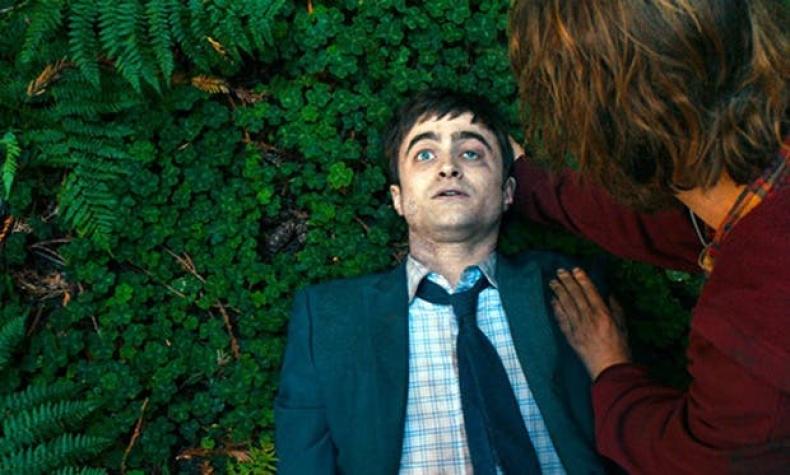 [VIDEO] Lanzan tráiler de criticada y polémica nueva película de Daniel Radcliffe