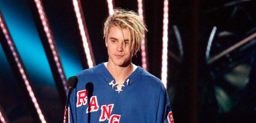 Justin Bieber comparte su radical cambio de look impresionando a su fans