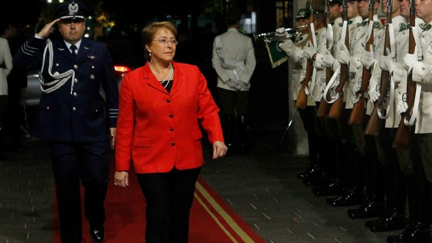 Adimark: Bachelet cumple 11 meses con una aprobación bajo el 30%