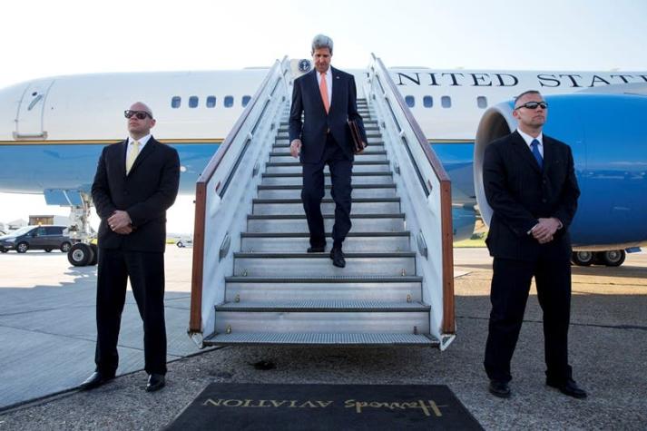 John Kerry rompe récord y es el secretario de Estado que más kilómetros ha viajado