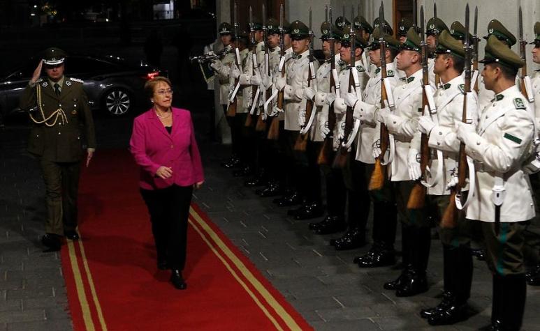 Bachelet promulga ley de partidos y financiamiento de campañas: "Hemos cumplido"