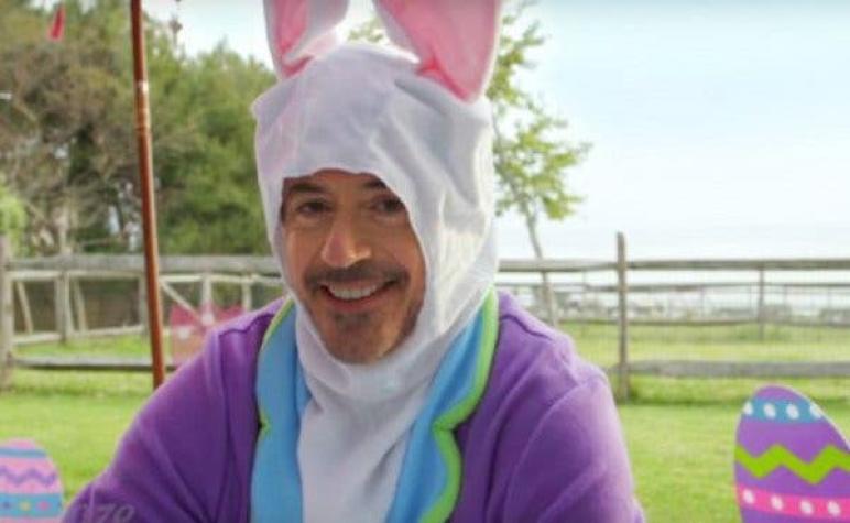 [VIDEO] Robert Downey Jr. se disfraza de conejo para estrenar fundación de beneficencia