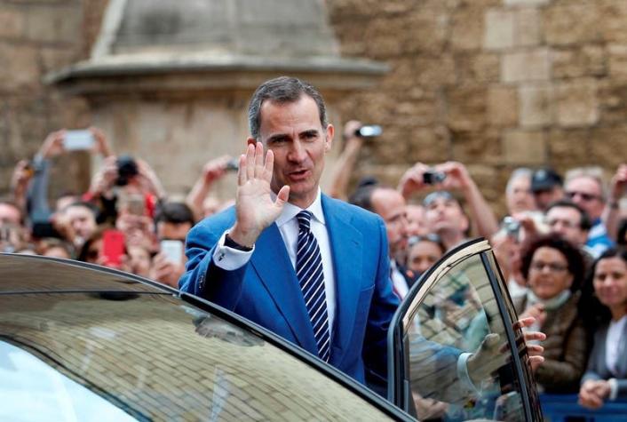 Rey de España convoca consultas para lograr investidura presidencial