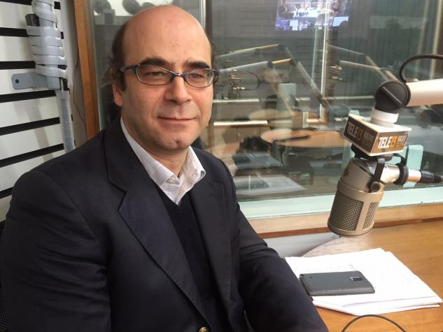 Fernando Atria: "Es necesaria una nueva Constitución"
