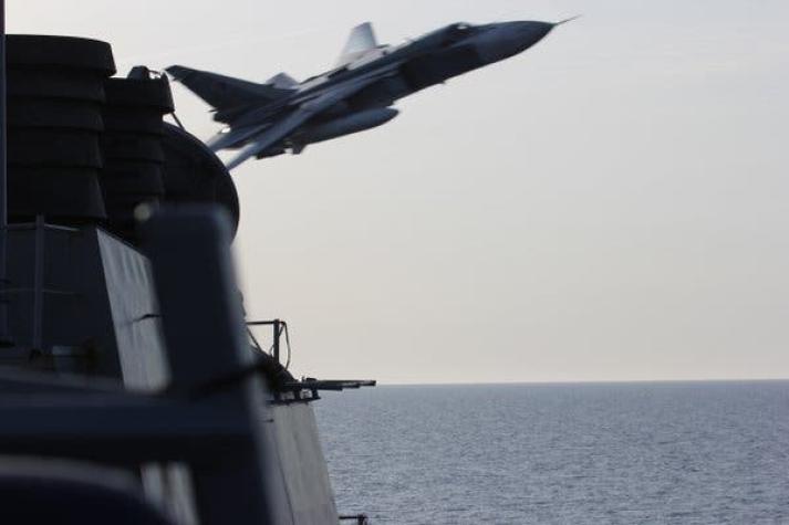 [VIDEOS] Estados Unidos acusa a Rusia de realizar vuelos "agresivos" cerca de buque destructor