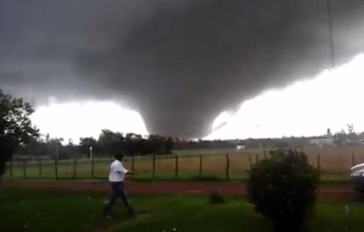 [FOTOS Y VIDEOS] Tornado en Uruguay provoca graves daños