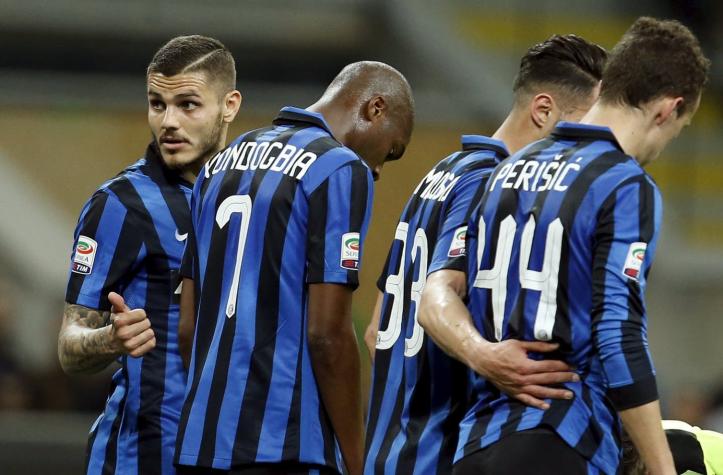 Inter de Milán con Medel cae ante Genoa y se aleja de Champions League