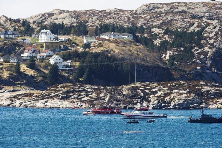 Un helicóptero con 13 personas a bordo se estrella en Noruega