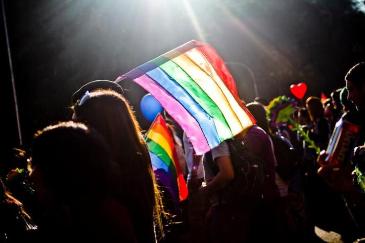 Movilh anuncia movilización nacional para exigir ley identidad de género y matrimonio igualitario