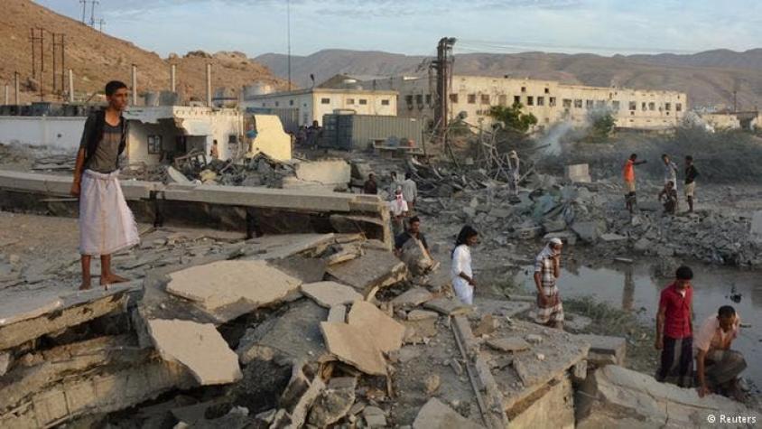 Gobierno de Yemen suspende negociaciones con rebeldes