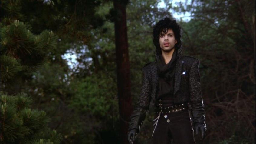 Chaqueta que Prince usó en película "Purple Rain" será subastada