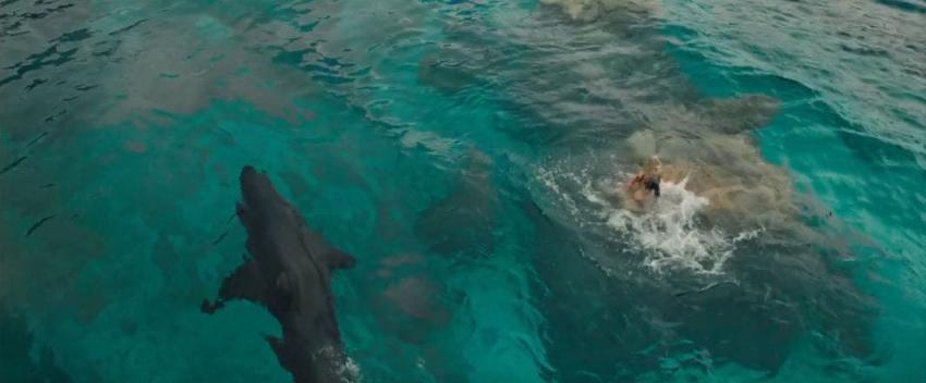 [VIDEO] "The shallows", el filme que enfrenta a Blake Lively con el brutal ataque de un tiburón