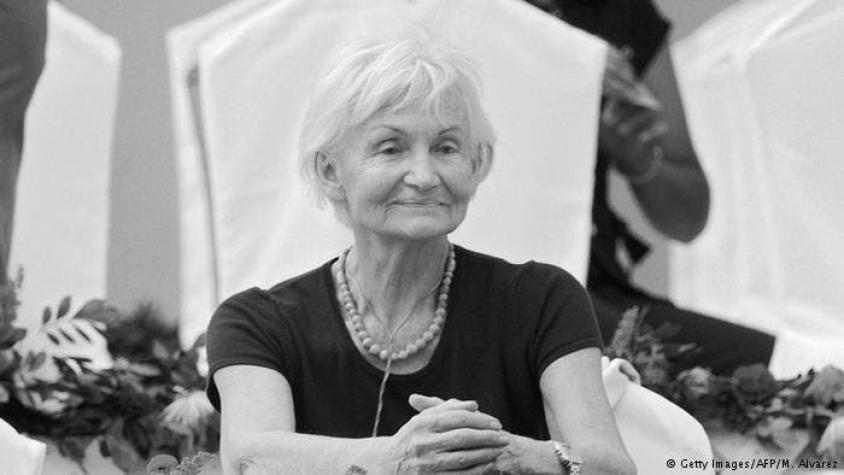 Víctimas de la RDA lamentan muerte de Margot Honecker