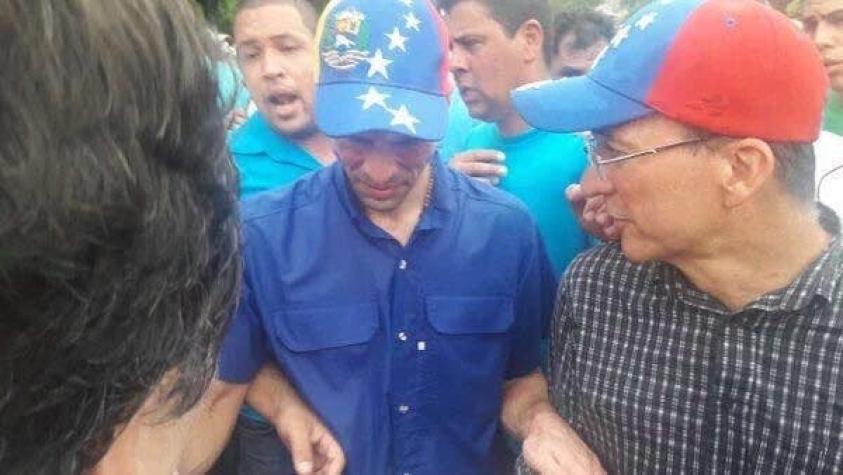 Capriles sufrió ataque con gas pimienta en medio de manifestación de opositores venezolanos