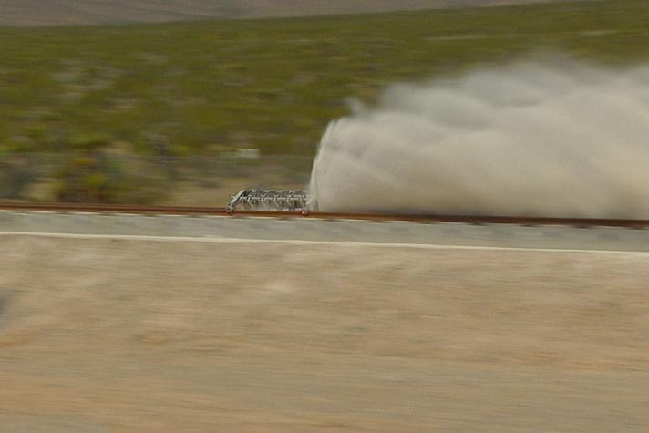 Primera prueba del Hyperloop muestra la gran velocidad a la que podremos viajar en cápsulas por tubo