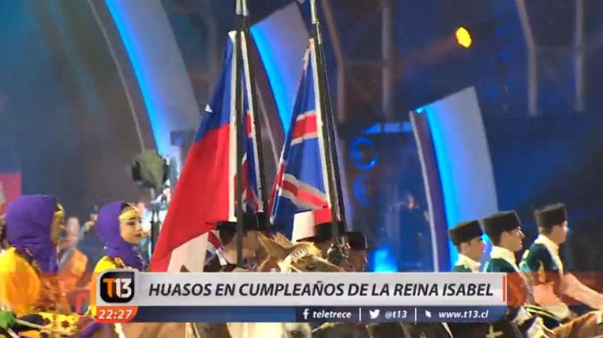 [VIDEO] Huasos chilenos celebran a Reina Isabel en su cumpleaños