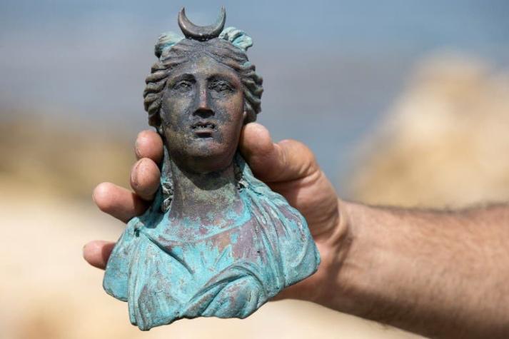 Descubren tesoro de 1.600 años bajo el mar… ¡y por casualidad!