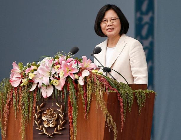 Asume la primera mujer presidente de Taiwan