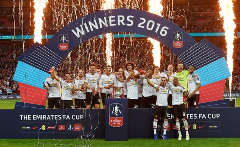 Manchester United se corona campeón de la Copa FA tras imponerse en el alargue al Crystal Palace