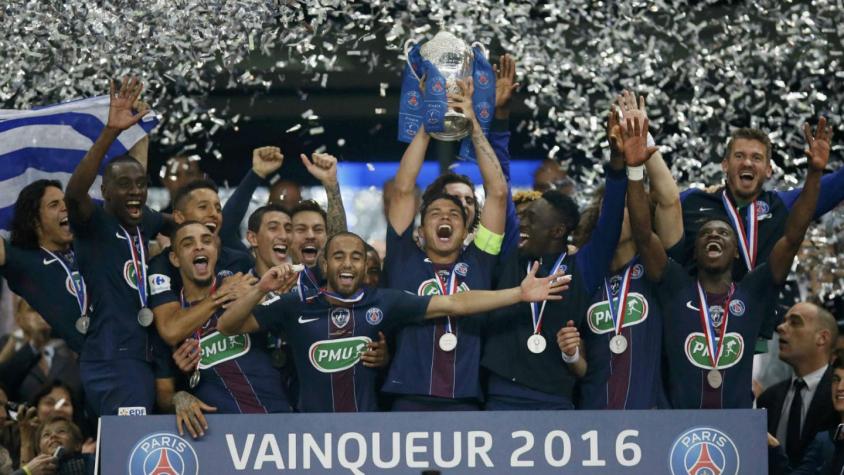 Mauricio Isla y Marsella no pueden con el PSG en la final de la Copa de Francia