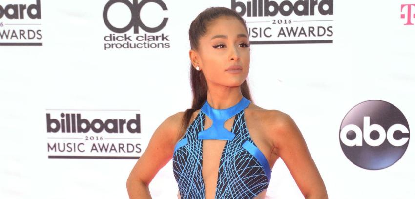 La elegante fórmula de Ariana Grande para evitar pasar el chascarro de su vida en los Billboard