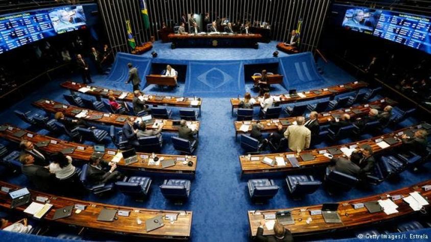Brasil: Parlamento aprueba propuesta de déficit de Gobierno