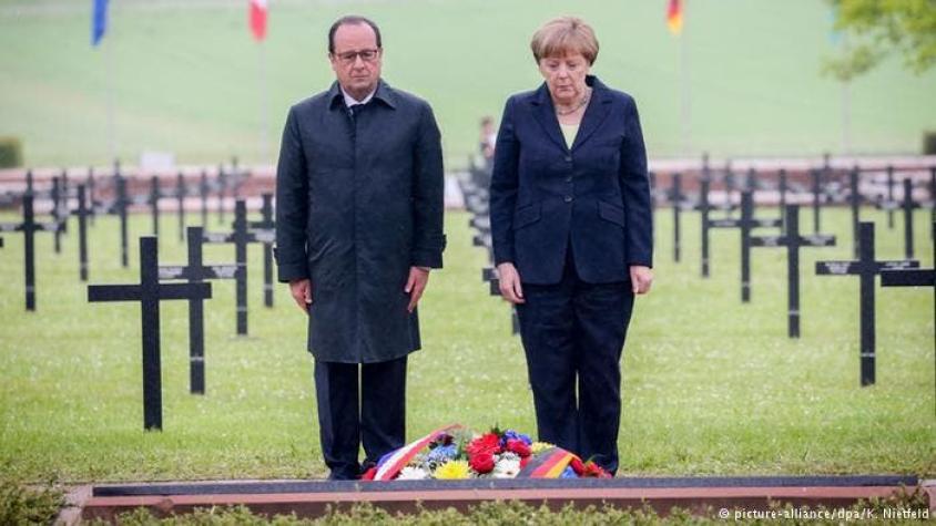 Merkel participa en la conmemoración por los cien años de la Batalla de Verdún