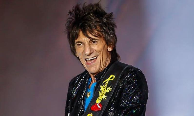 El guitarrista de Rolling Stones, Ron Wood, fue padre de gemelas a los 68 años