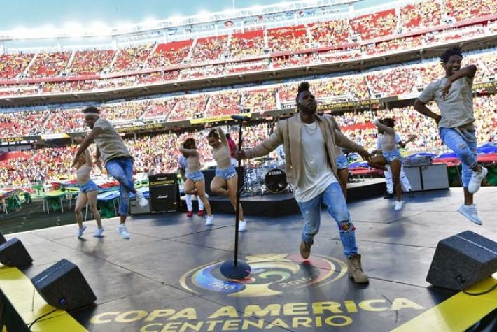Una sencilla ceremonia abre la Copa América Centenario