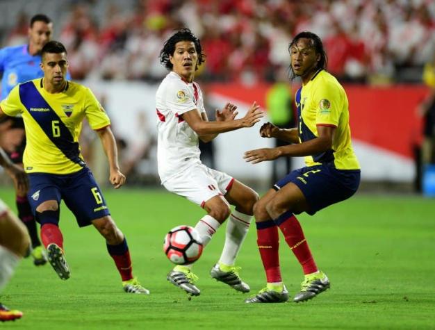 [VIDEO] Revisa el compacto de los primeros 45' entre Ecuador y Perú en la Copa Centenario
