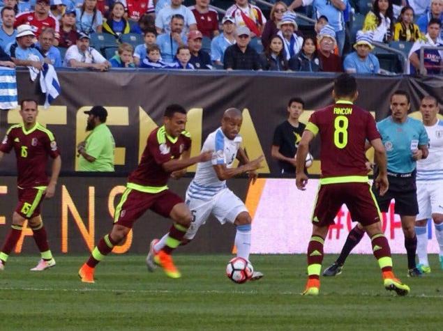 [VIDEO] Revisa el compacto de la primera etapa entre Uruguay y Venezuela por Copa Centenario