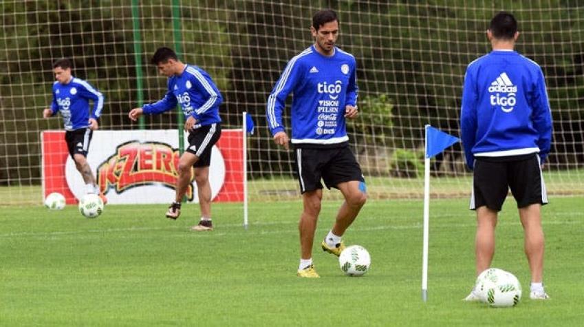 Roque Santa Cruz regresa al fútbol paraguayo tras casi dos décadas