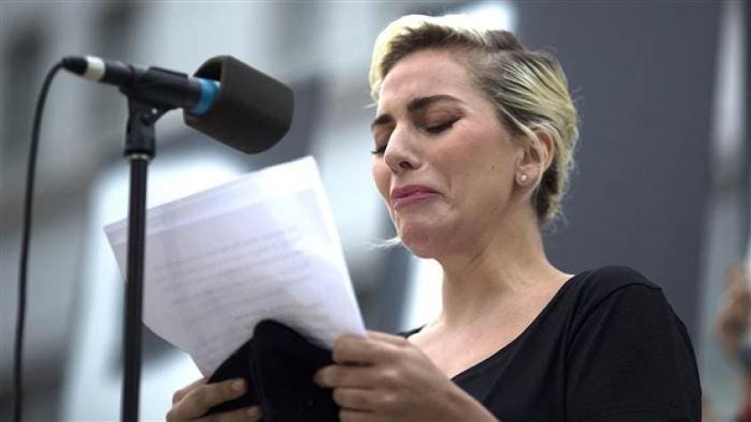 Lady Gaga entrega emocionante tributo a víctimas de Orlando