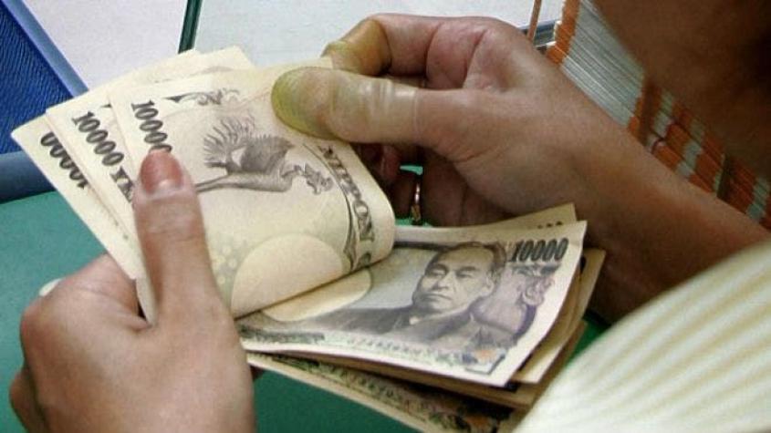 El yen se dispara tras anuncio de statu quo del Banco Central de Japón