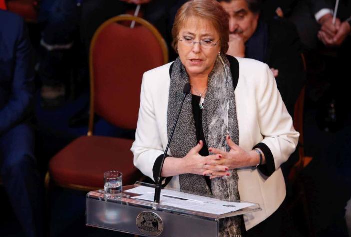 Proceso Constituyente: Bachelet llama a participar en encuentros locales tras ampliación de plazo