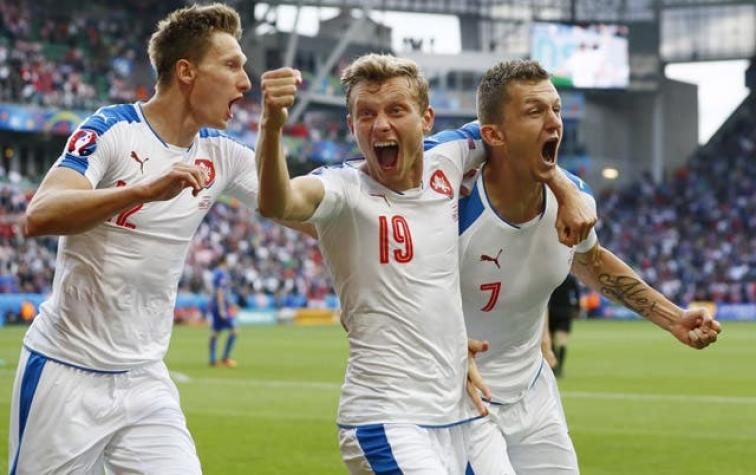 República Checa salva un empate ante Croacia con penal en los descuentos